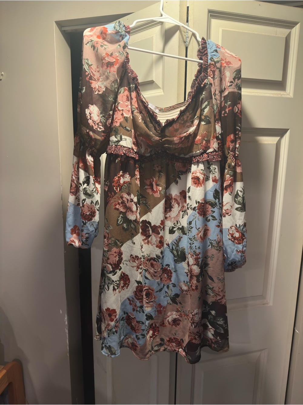 Kohl's Floral Long Sleeve Boho Dress in Brown, Blue, White